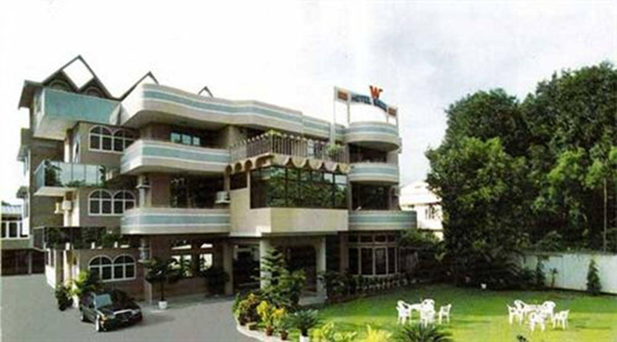 Hotel Windsor Yangon Exterior photo